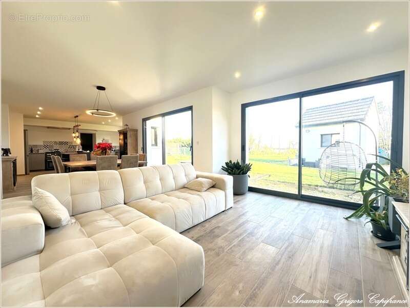 Maison à SAINT-ARNOULT-DES-BOIS