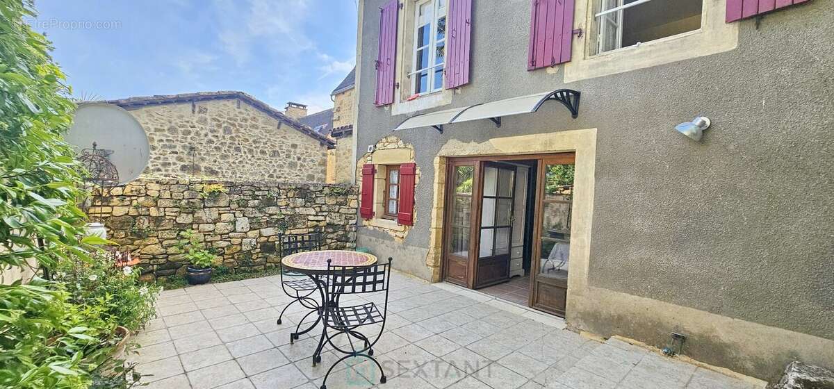 Maison à DOMME