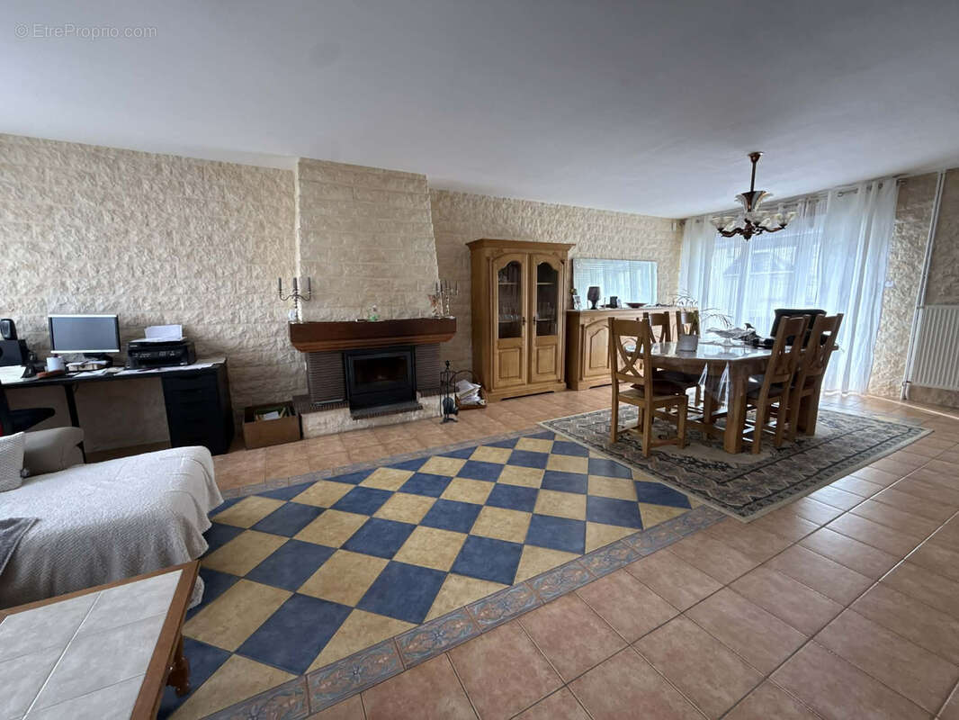 Maison à CHARLEVILLE-MEZIERES