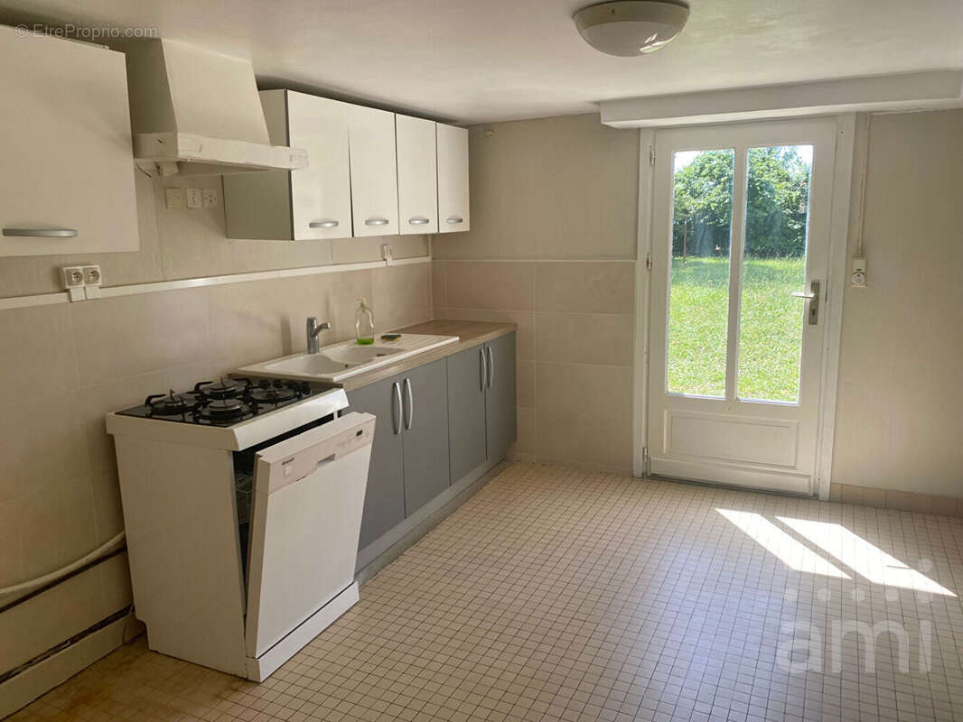 Maison Niort 4 pièce(s) 87 m2 - photo 2