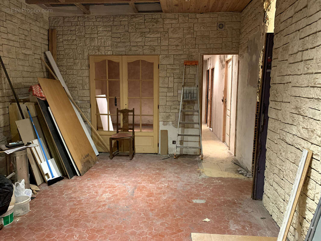 Appartement à MARSEILLE-3E