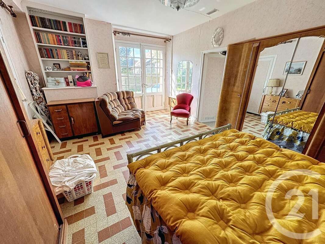 Maison à LA SAULSOTTE