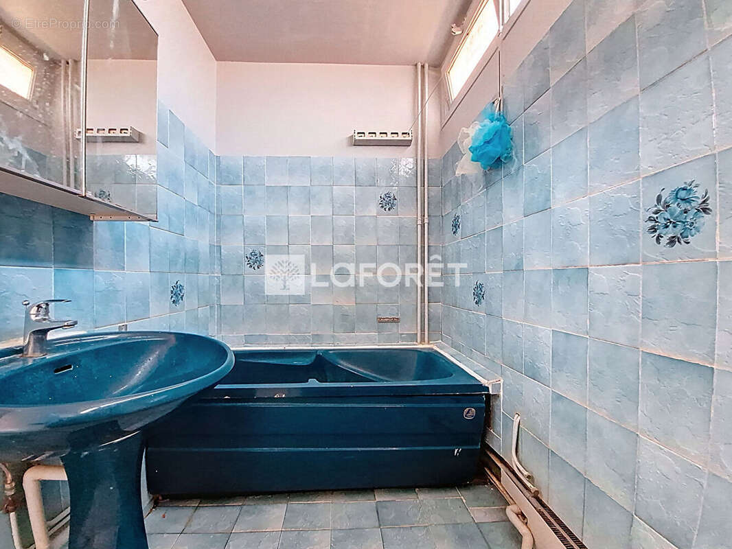 Appartement à VERNEUIL-SUR-SEINE