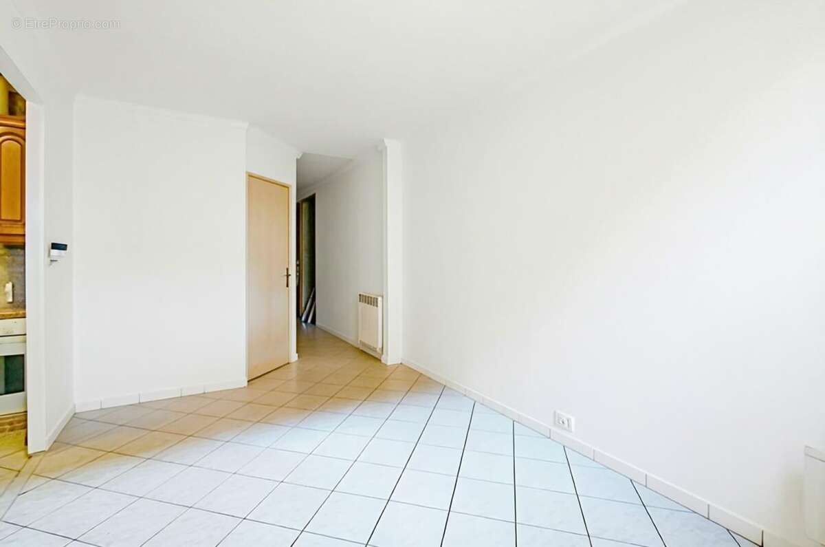 À vendre maison individuelle avec jardin, véranda et garage à tremblay-en-france - photo 2