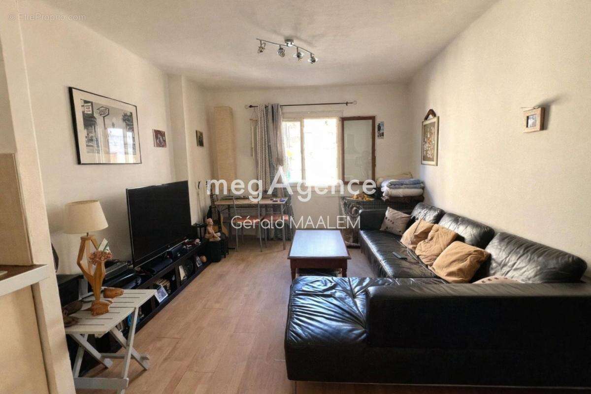 Appartement à FREJUS
