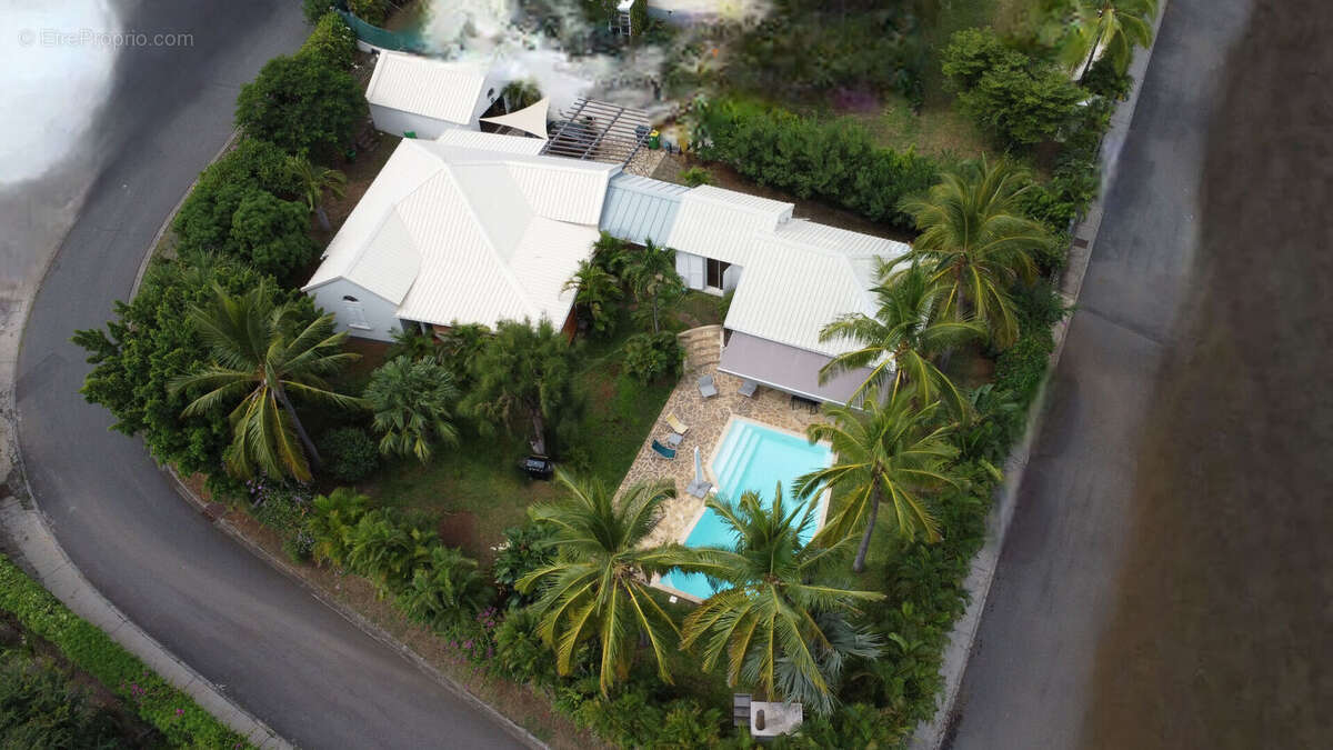 A VENDRE - Villas de standing au coeur de Grand Fond, Ouest de La Réunion - photo 5