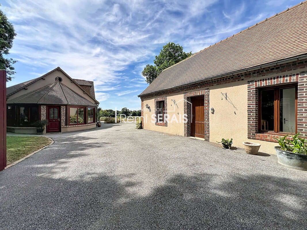 Propriété contemporaine  de caractère sur 5.8 hectares aux portes de Sées. - photo 15