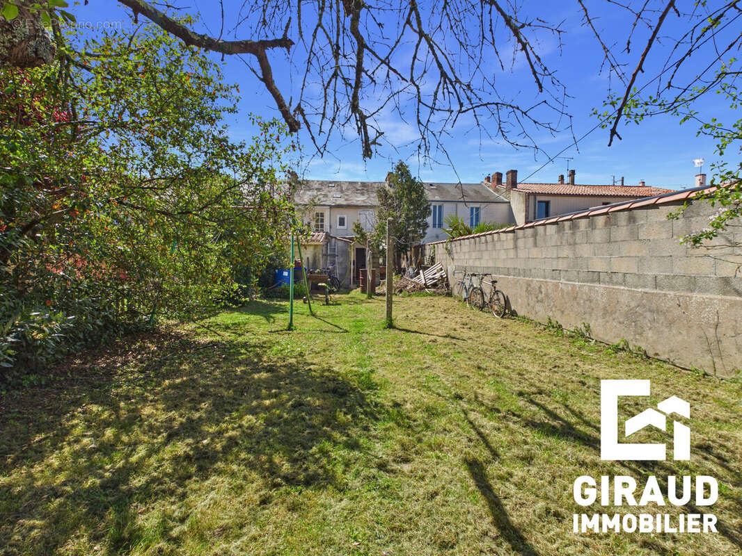 Maison à FONTENAY-LE-COMTE