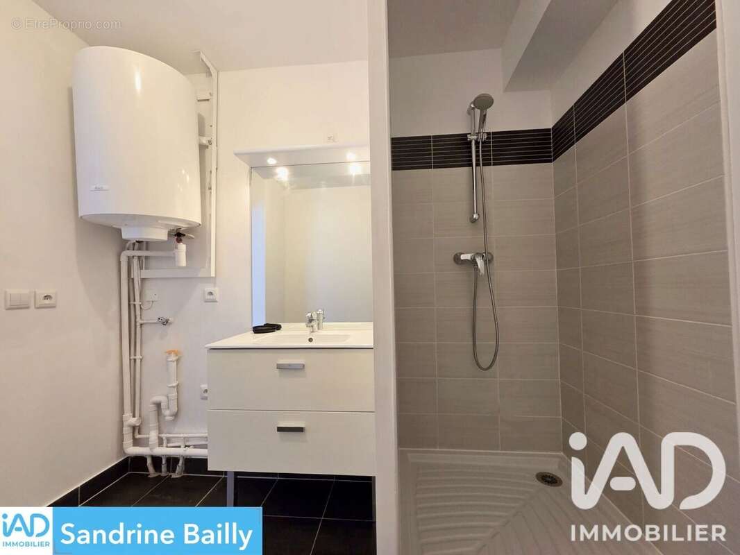 Photo 9 - Appartement à CHOISY-LE-ROI