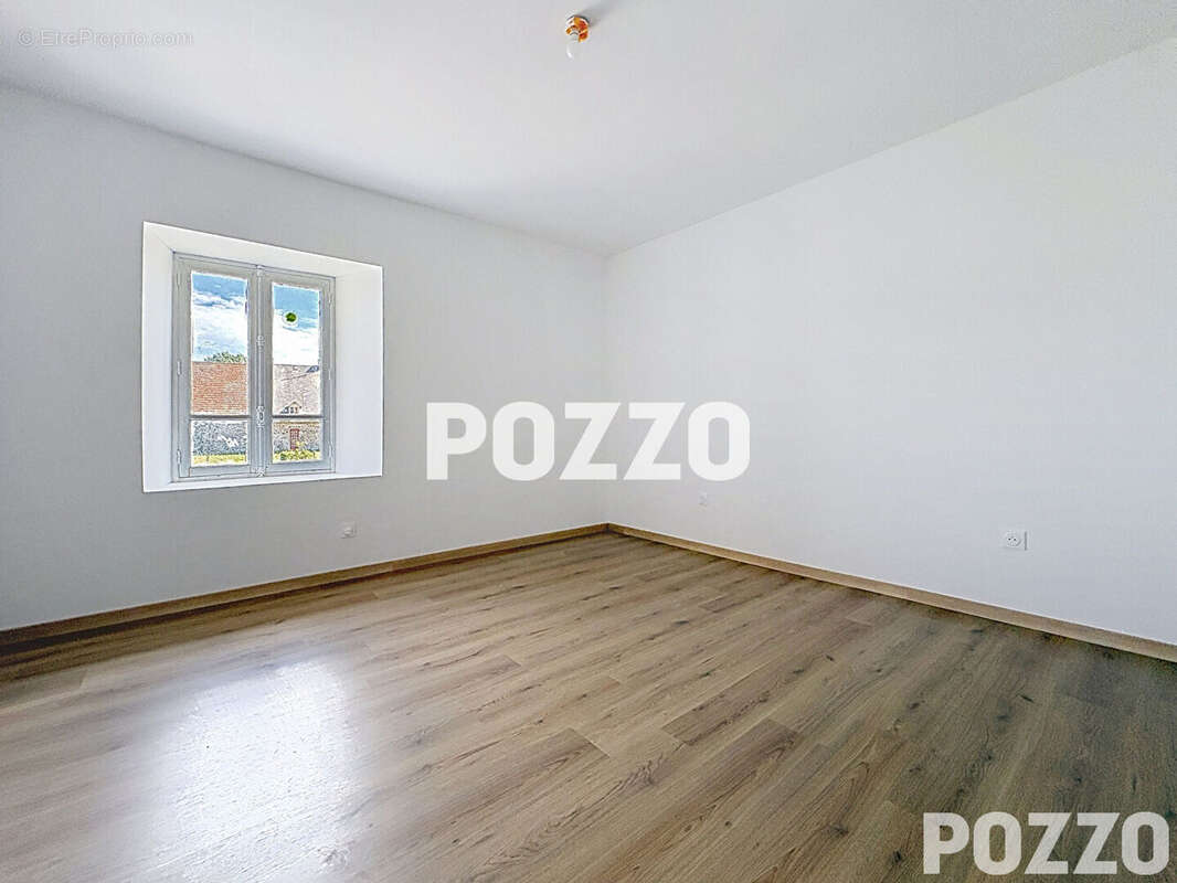 Maison entièrement rénovée avec du terrain et des dépendances proche Bréhal (50290) - photo 9