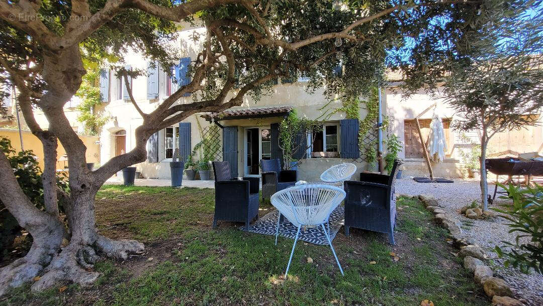 Maison à JONQUIERES