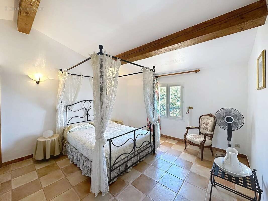 GRANDE VILLA BIOT (06410) vue mer du salon et des chambres - photo 26