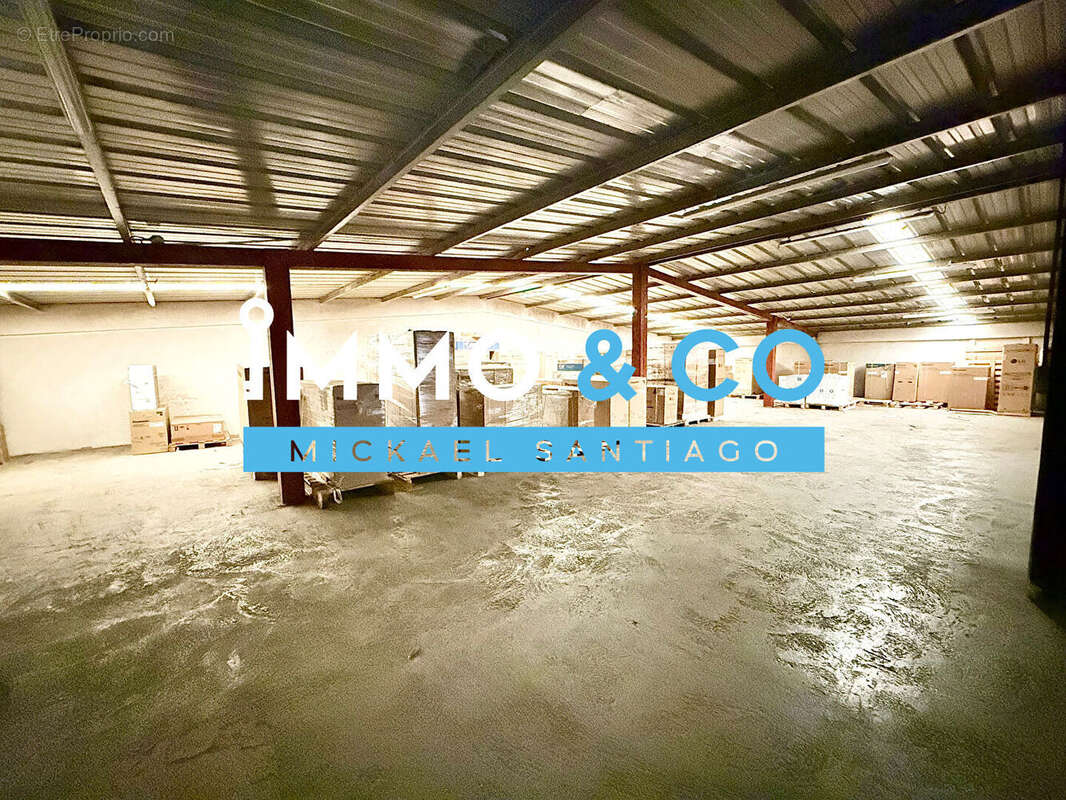 Commerce à PORTES-LES-VALENCE