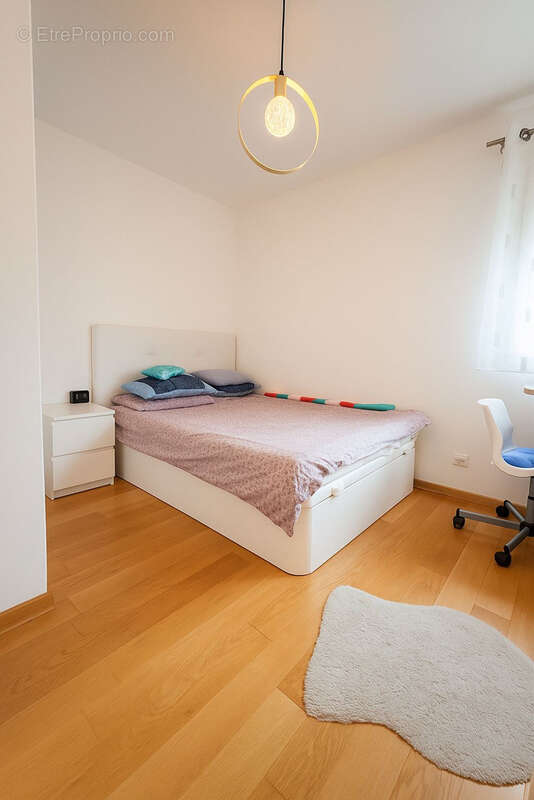 Appartement à VETRAZ-MONTHOUX