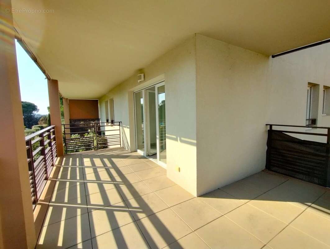 Appartement à FREJUS