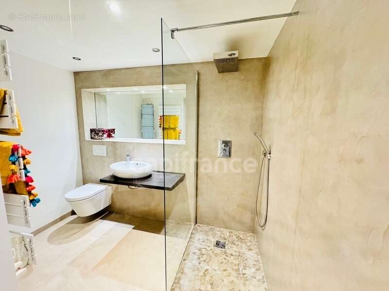 Appartement à FALICON