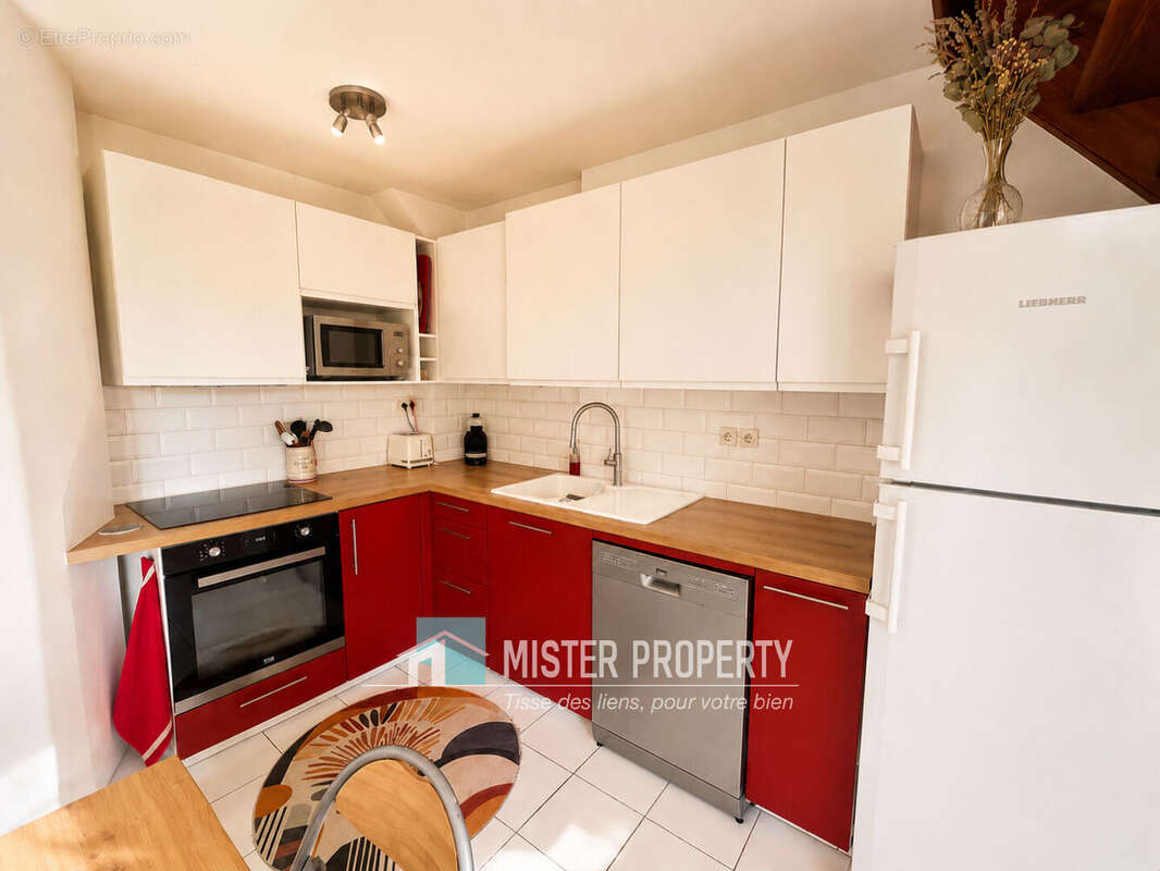 Appartement à SARTROUVILLE
