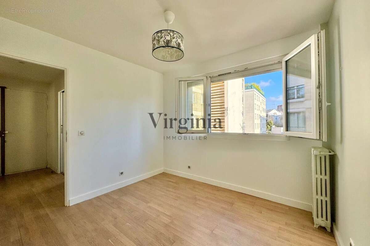 Appartement à CHARENTON-LE-PONT