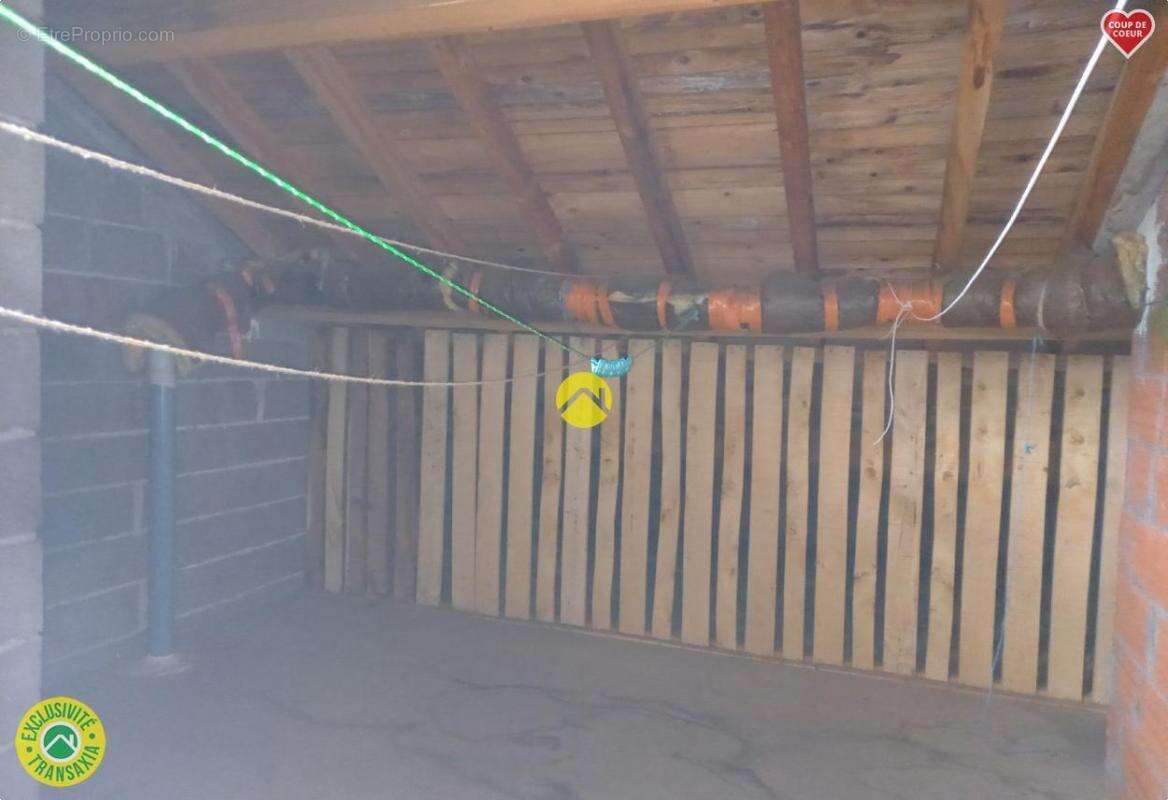 Appartement à RIOM-ES-MONTAGNES