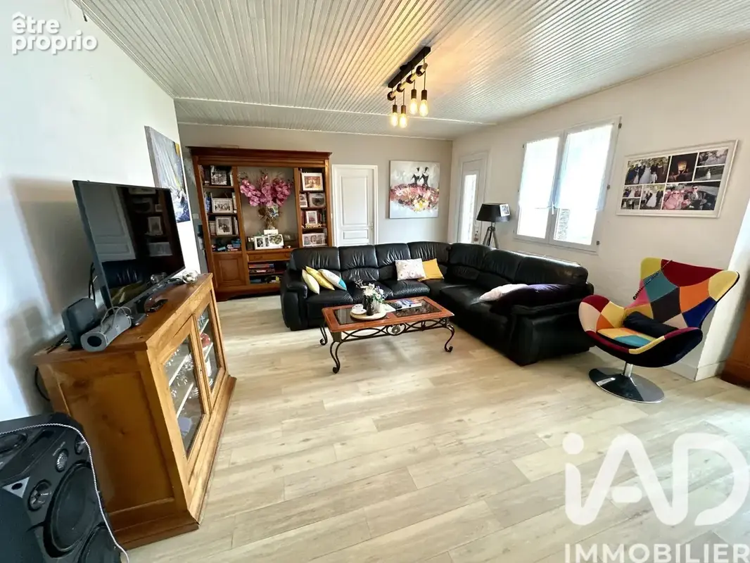 Photo 5