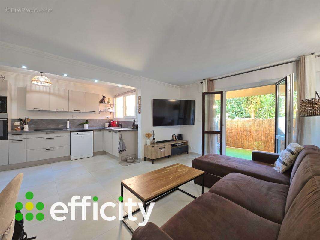 Appartement à FREJUS