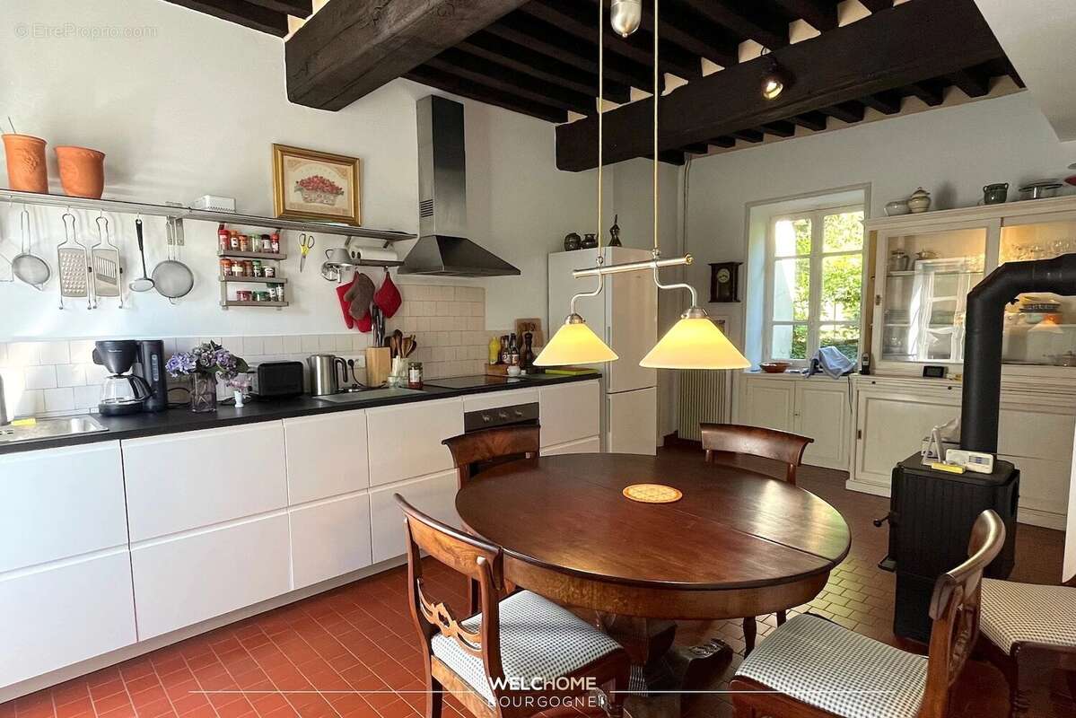 Maison à ISSY-L&#039;EVEQUE