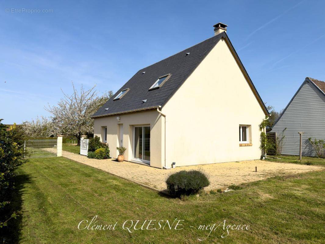 Maison à SAINT-MARTIN-EN-CAMPAGNE