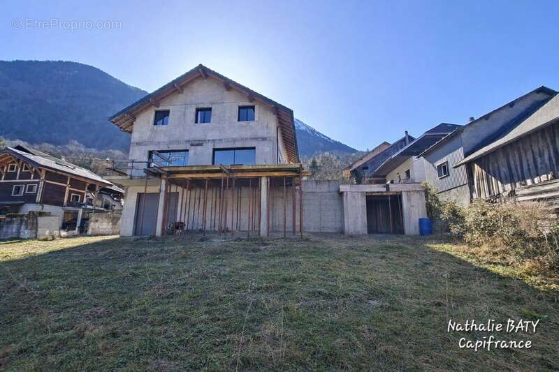 Rare à Val de Chaise: Grande maison familiale de 182 m² habitables + Annexe + Terrain piscinable - photo 15