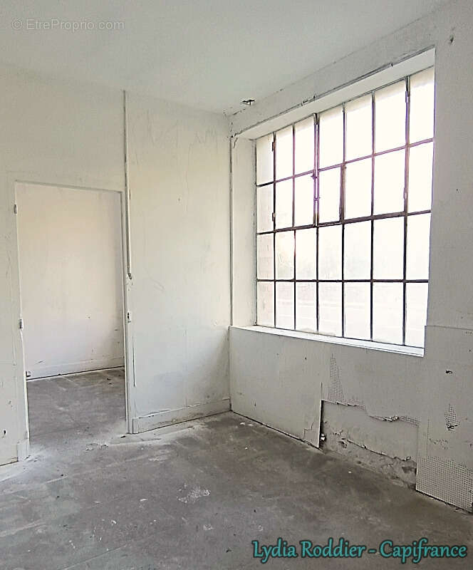 Appartement à LA MONNERIE-LE-MONTEL