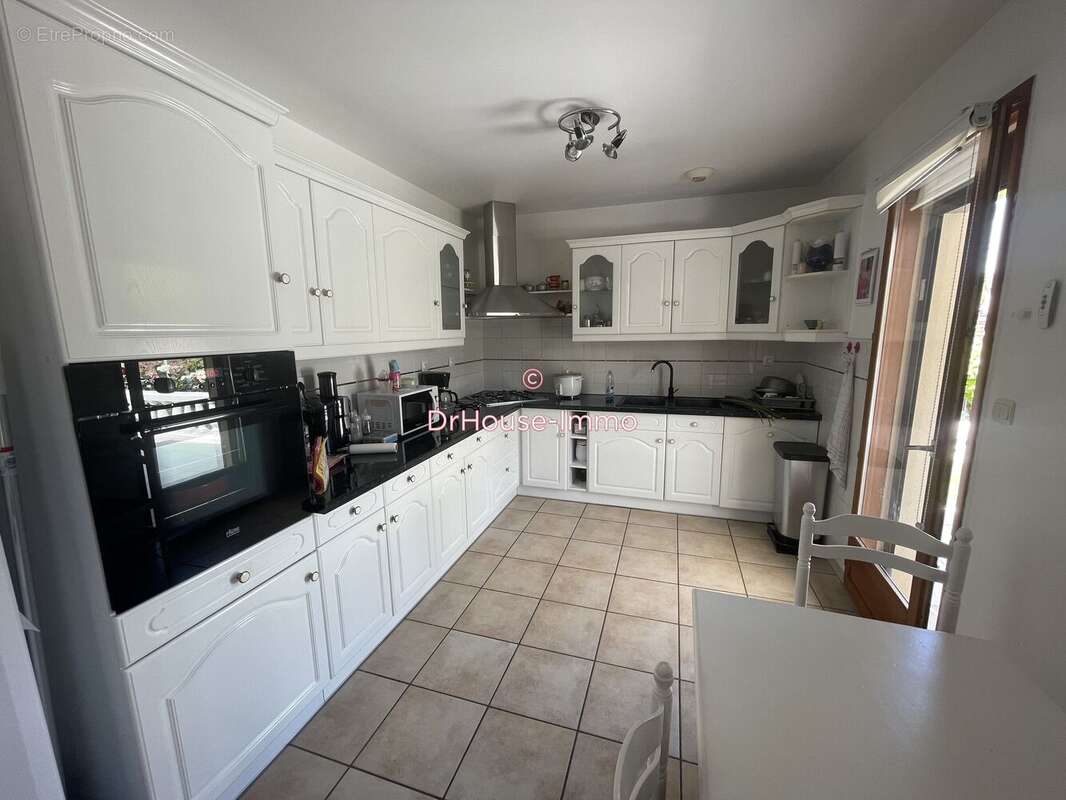 Maison 100 m² à Ormoy  - photo 3
