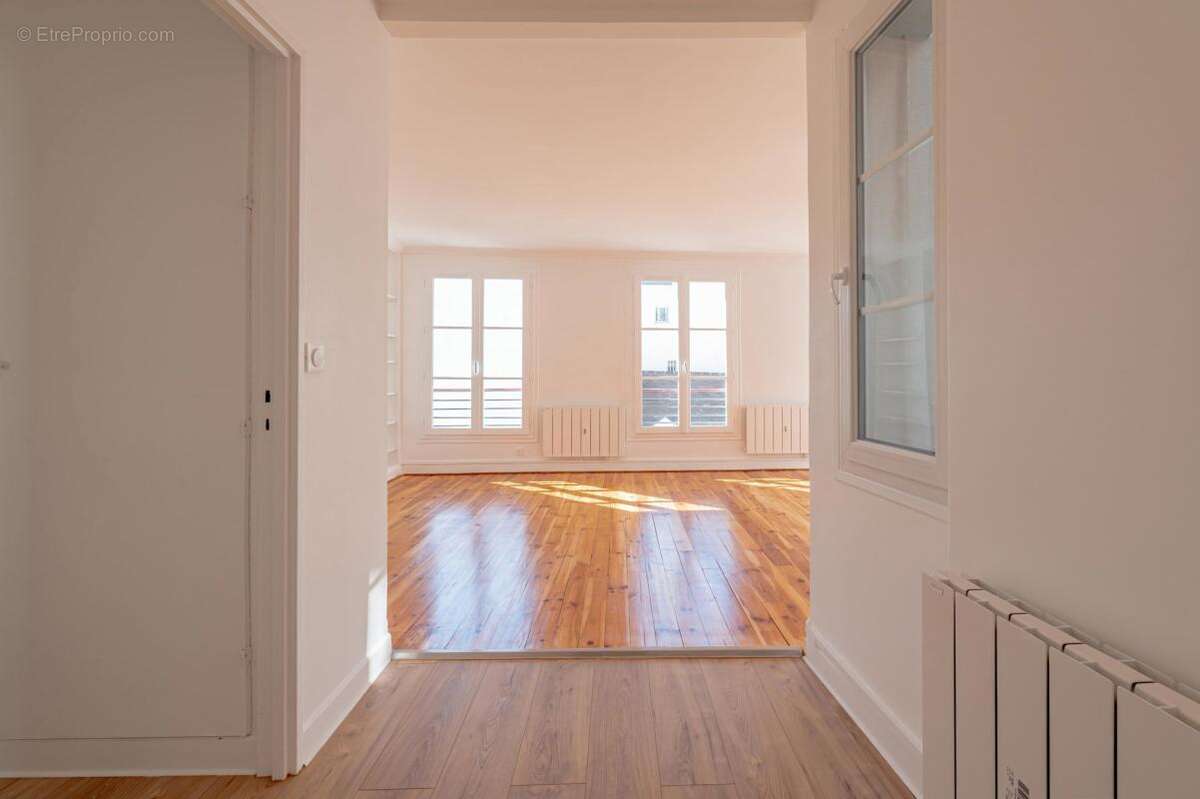 Appartement à PARIS-3E