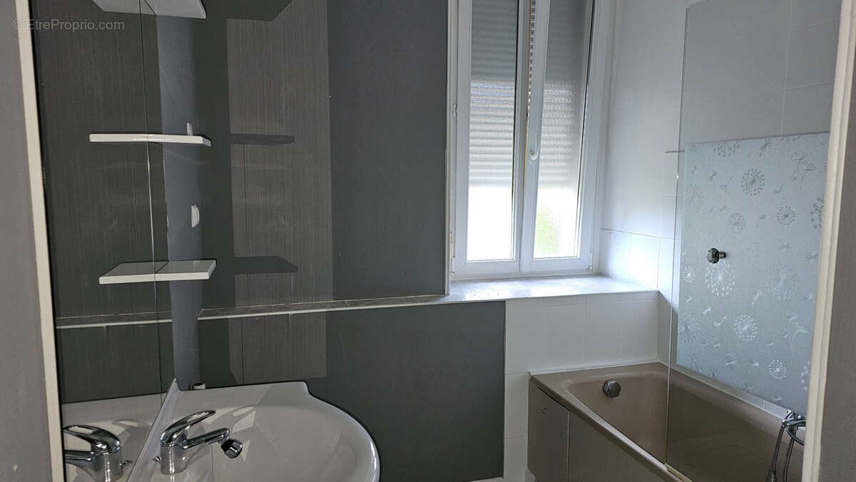 Maison à SENONES