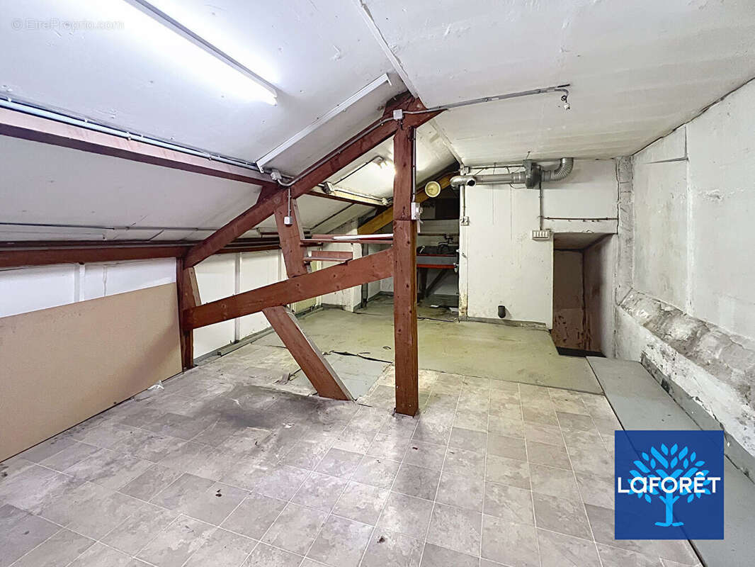 Commerce à LA FERTE-ALAIS