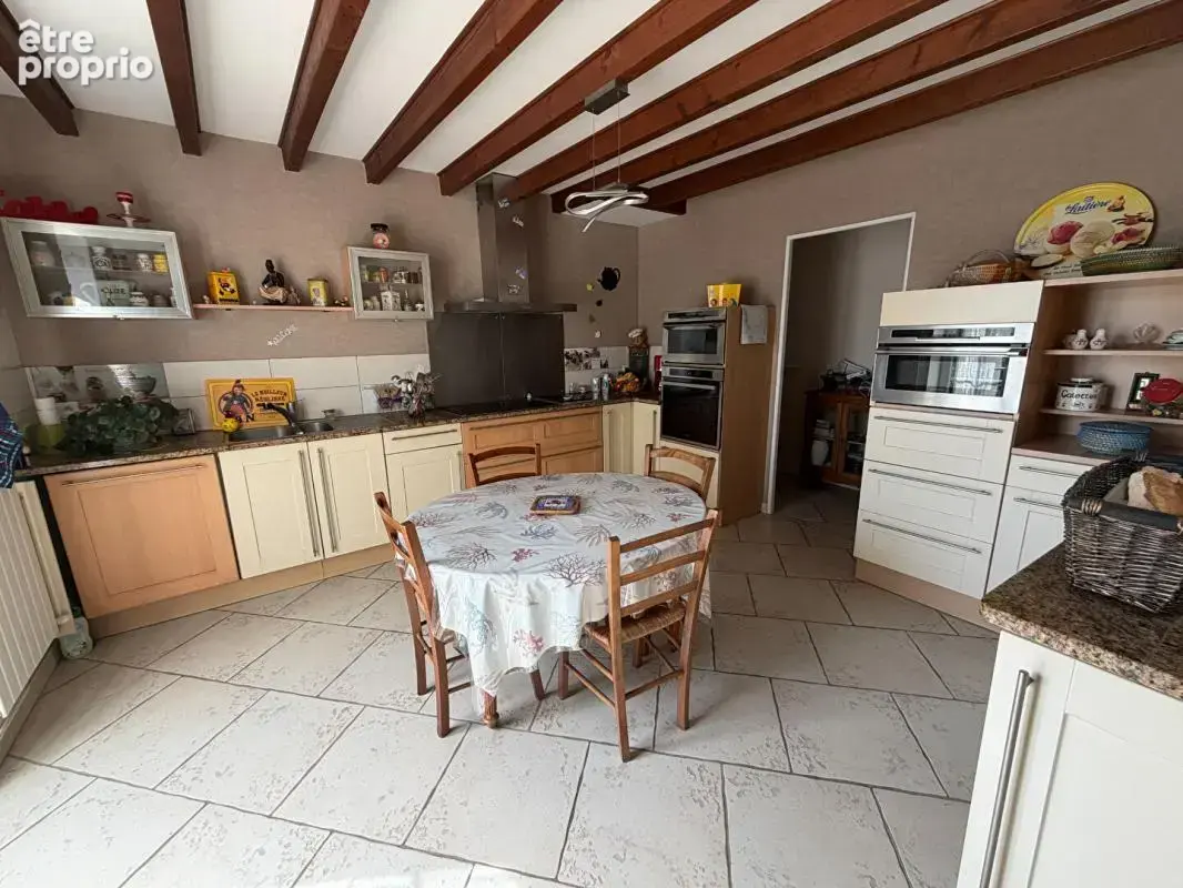 Maison Nanteuil 6 pièce(s) 161m2 - photo 4