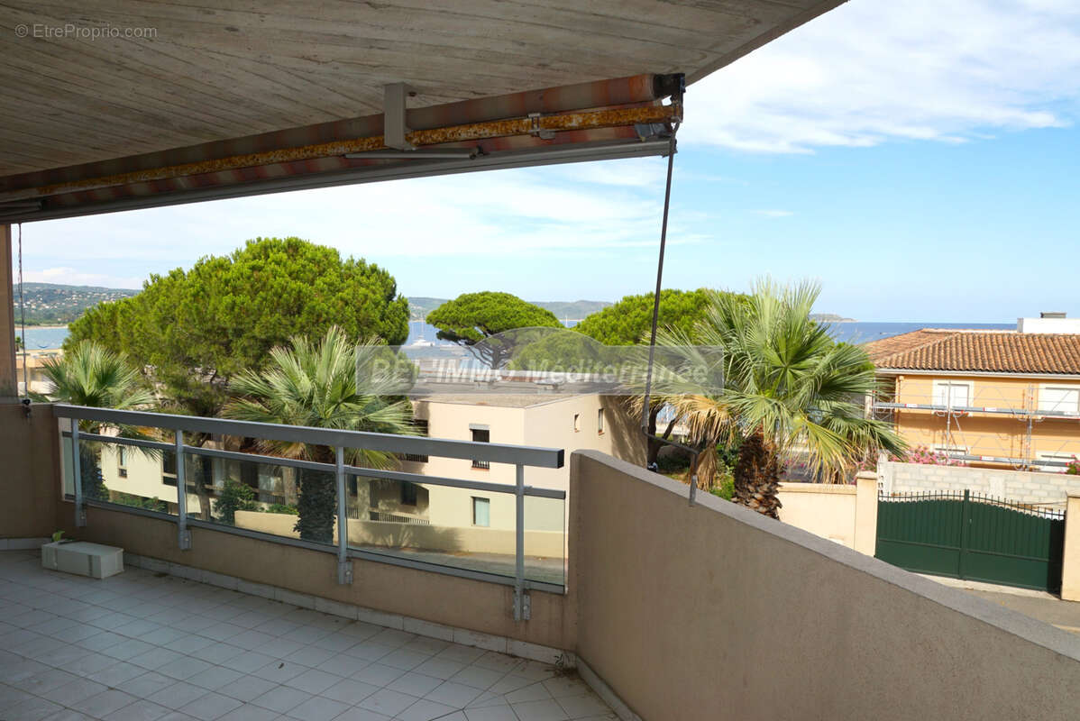 F3, Terrasse et Garage - photo 2