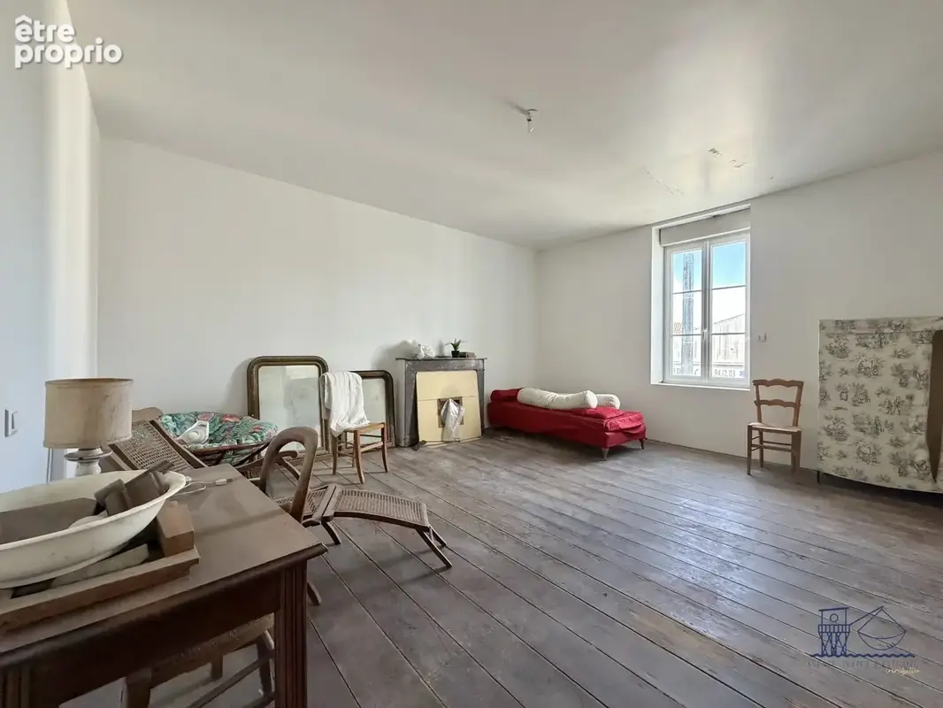 Maison 5 pièces 160 m² à vendre à Brie-Sous-Mortagne (17120) - photo 4