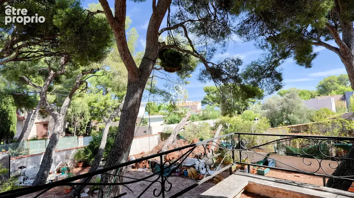 Villa  à rénover de 6 pièces d'environ 185 m2 sur 698 m2 proche mer et commerces - photo 17