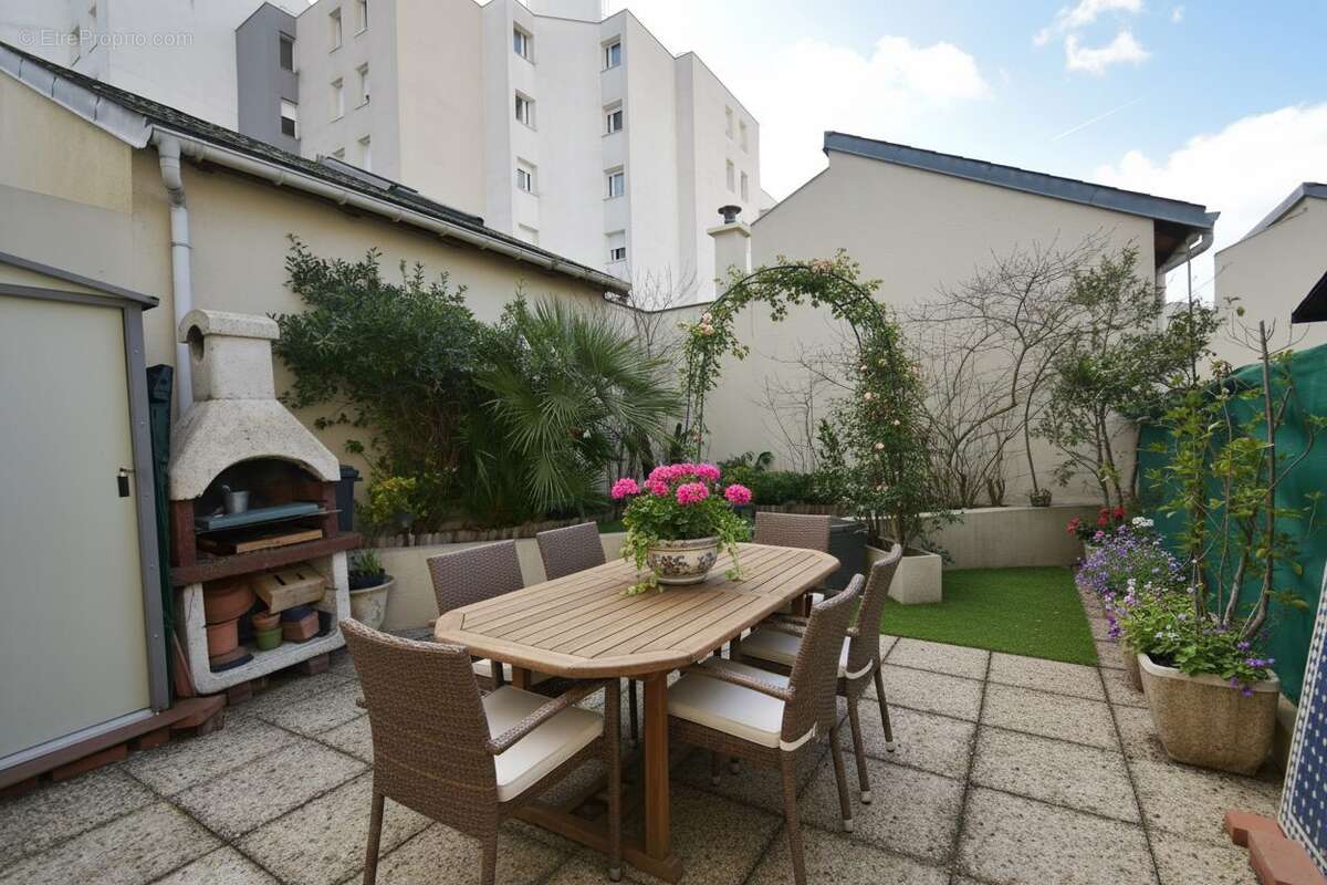 Maison à ASNIERES-SUR-SEINE