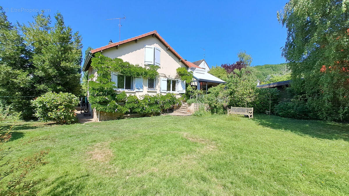 Maison à SAINT-REMY-LES-CHEVREUSE