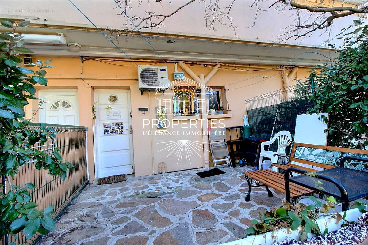 Appartement à LE LAVANDOU