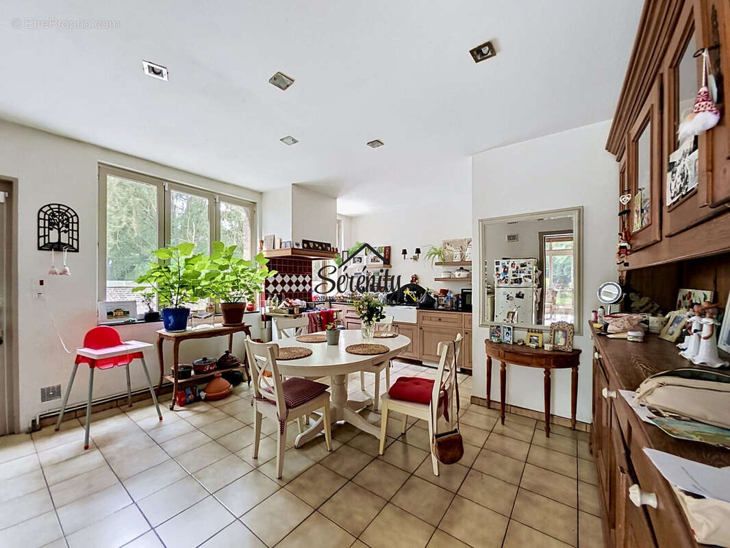 Maison 344 m² à Henin-Beaumont  - photo 5