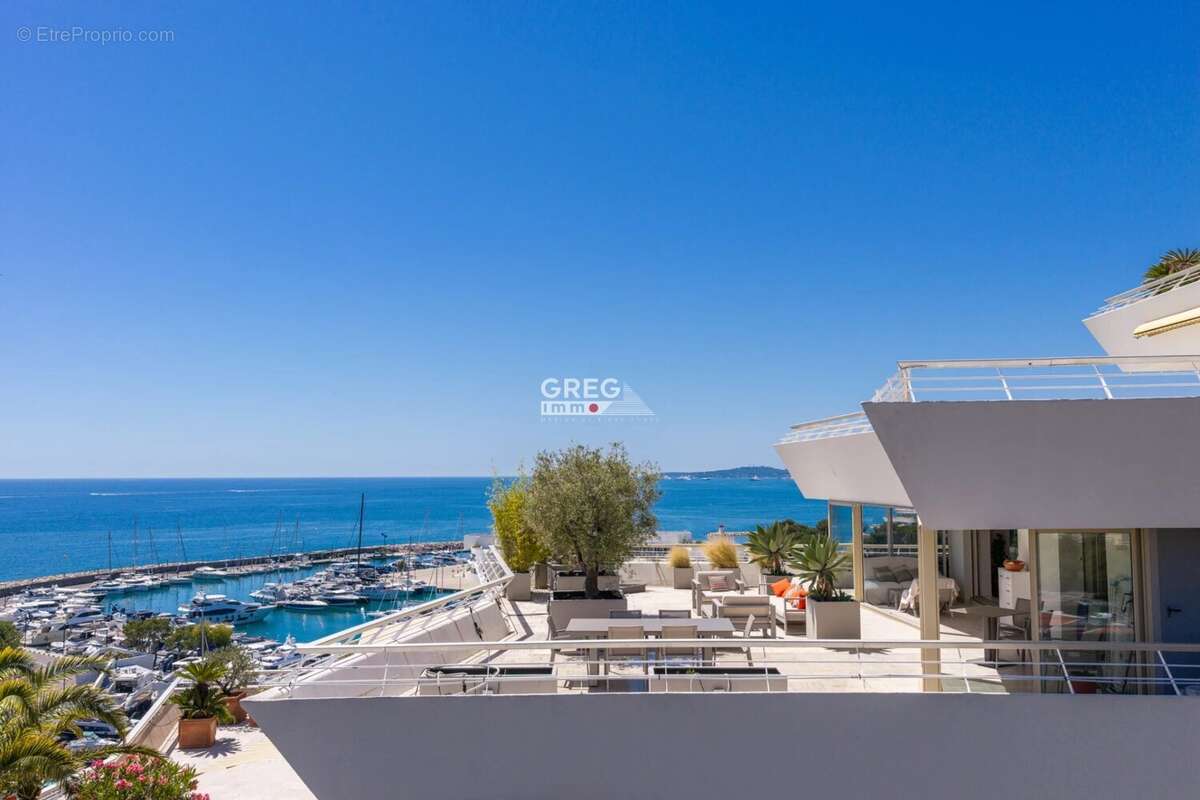 Appartement à VILLENEUVE-LOUBET