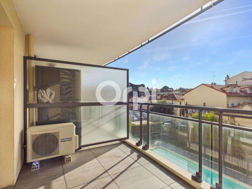 Appartement à LE CANNET