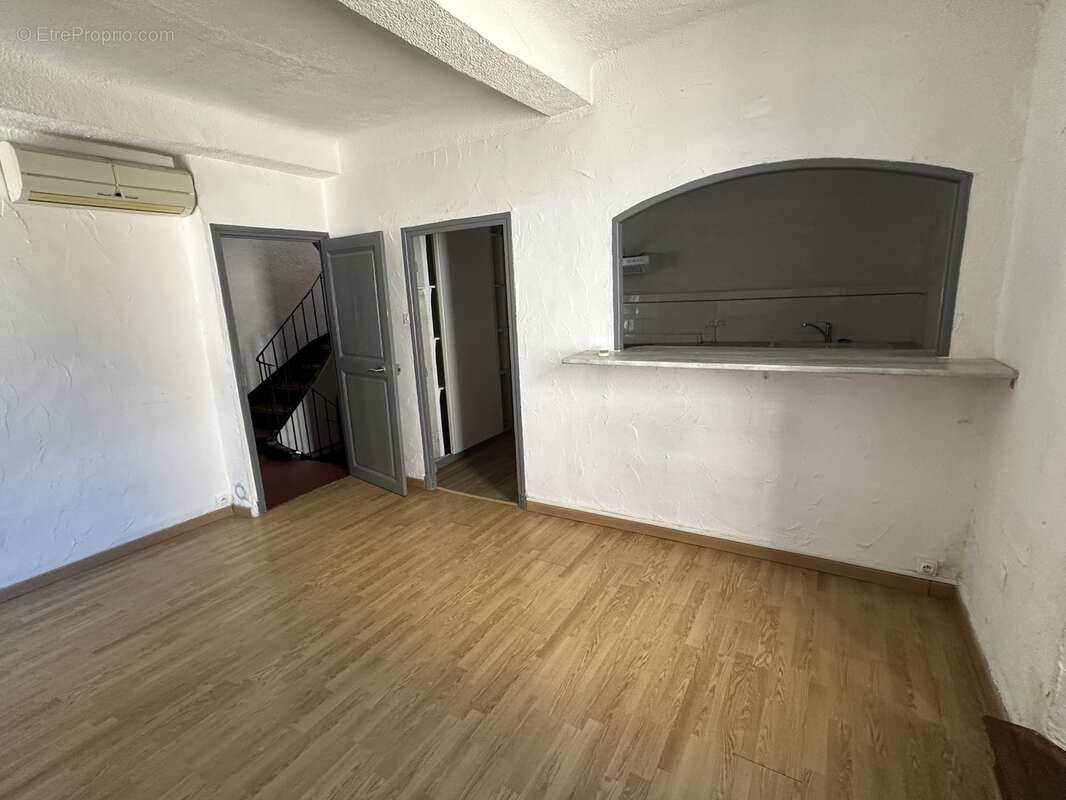 Maison à CUERS