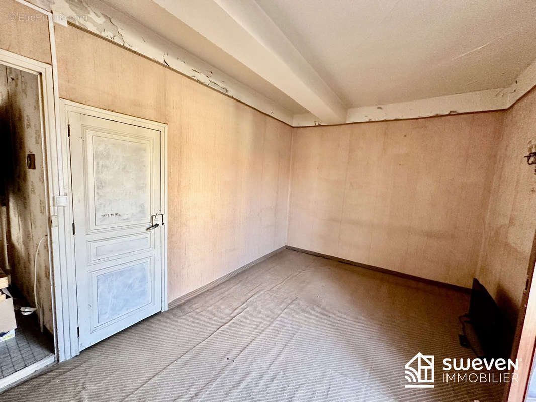 Maison à SAINT-JEAN-LASSEILLE