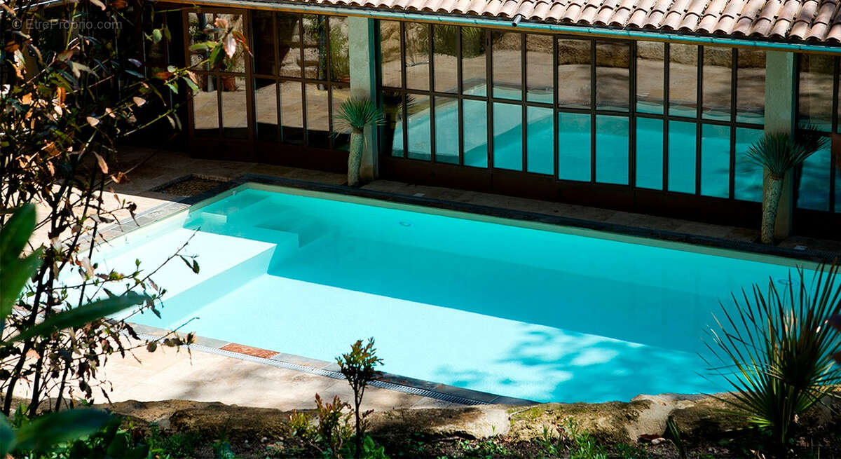 Maison à SAINT-EMILION