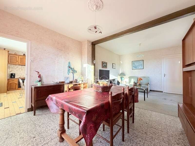 Maison à LA TUILIERE