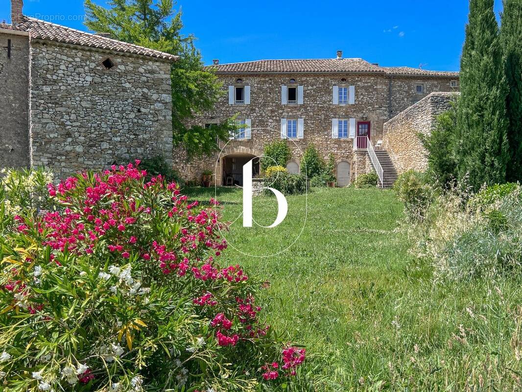 Maison à GOUDARGUES