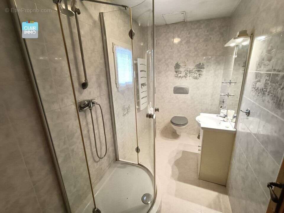 A CHEVROUX MAISON 4 PIECES DE 145 M² SUR TERRAIN DE 1 000 M²  - Maison à CHEVROUX