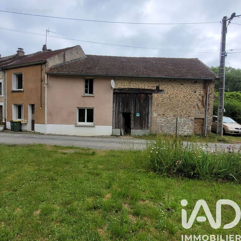 Photo 1 - Maison à BERSAC-SUR-RIVALIER